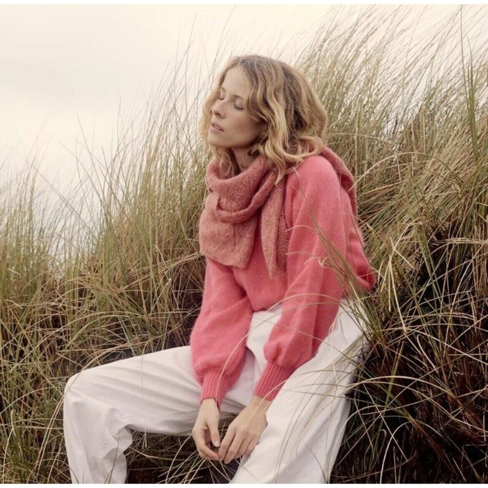 Doen Pink Crew Neck Sweater